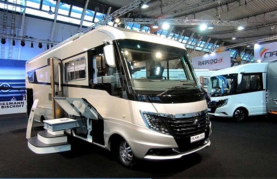 Niesmann Bischoff Flair 920 LE 2016 пробег 9700 км Производство Германия Один владелец идеальное состояние Спальных мест 5 с ремнями безопасности 4 Длина 927 ширина 240 высота 334 см Разрешенная масса 7490 кг категория С Тип легковой M1 Шасси IVECO Daily 3л АКПП 205лс Топливный бак 170л дизель Пневмоподвеска задней оси Отопление ALDE теплообменник для двигателя Запас воды 370л Серый бак 250л Газ 2х24л Кассетный туалет Спальные места 2х 206х85 195х140 172х108 см Холодильник 190л Духовка над холодильником 3 батареи по 150Ач 3 солнечных панели по 80 Вт Инвертор 2000 Вт Навигация Спутниковая антенна автоматическая Два телевизора 24 дюйма Стояночные гидравлические опоры автоматического выравнивания Тент маркиза 6х3м с электроприводом и пультом<br /><noscript><img class=