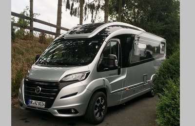 2017 год пробег 48900 км FIAT Ducato Heavy Multijet 179 лс АКПП разрешенная максимальная масса 4500 кг Мест с ремнями спальных мест 2 Длина ширина высота 743 225 227 см Дизельный топливный бак 120 л Тент Отопление Truma Combi 6 Дополнительное отопление ALDE Отдельный душ Подогрев сиденья<br /><noscript><img class=